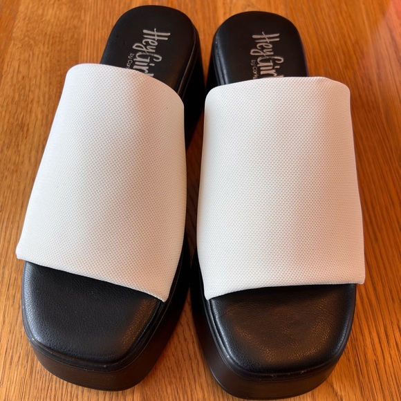 HEY GIRL by Corky “Totally” Platform Sandals - Picture 4 of 9